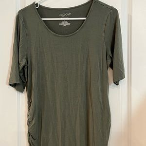 Mid sleeve maternity shirt